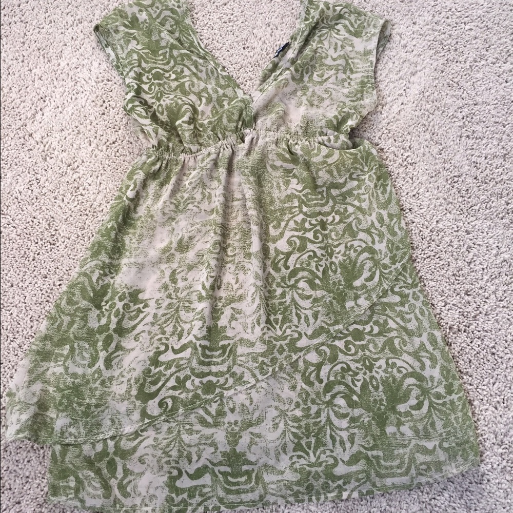 Lily White Top