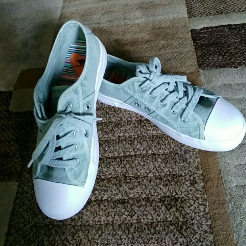 Rocket Dog Canvas shoes