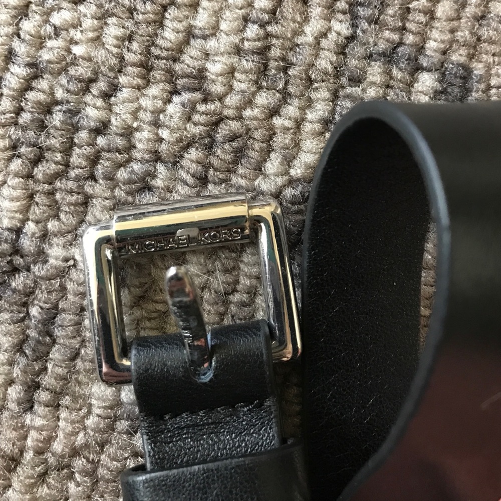 Michael Kors thin Black belt