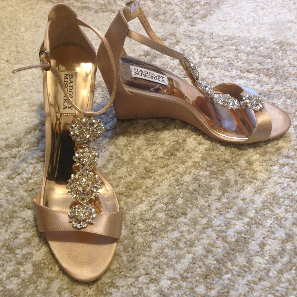 Badgley Mischka 'Lovely' Embellished Wedge NWOT
