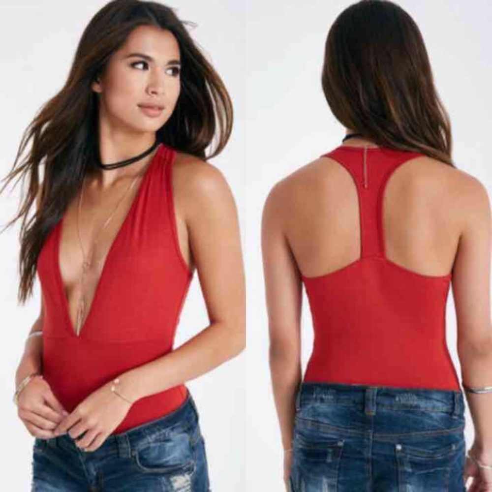 SOLD‼️‼️Plunge Neck Bodysuit