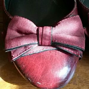 NATURALIZER red patent leather flats