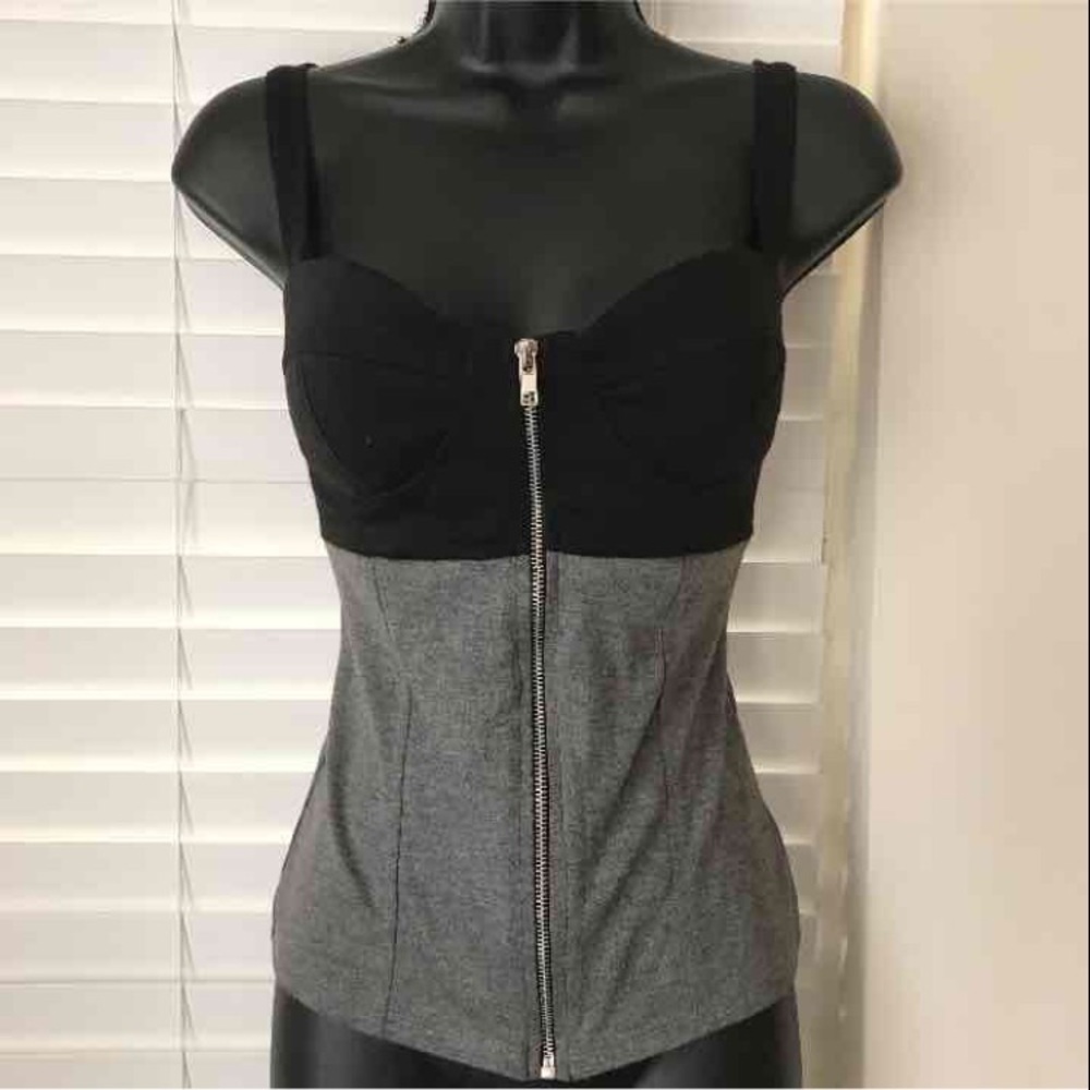 SOLD‼️‼️Zipper Tank