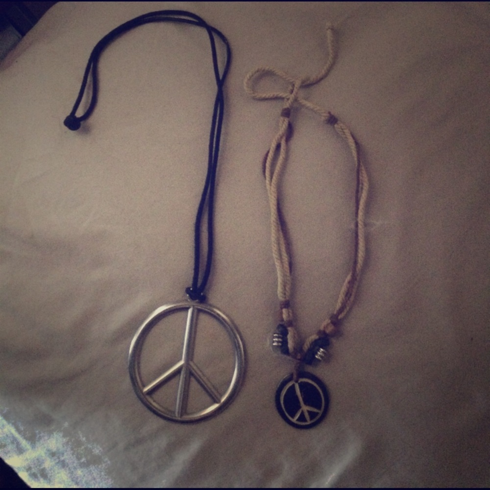 2 hippie necklace peace