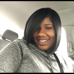 Meet your Posher, Kamari