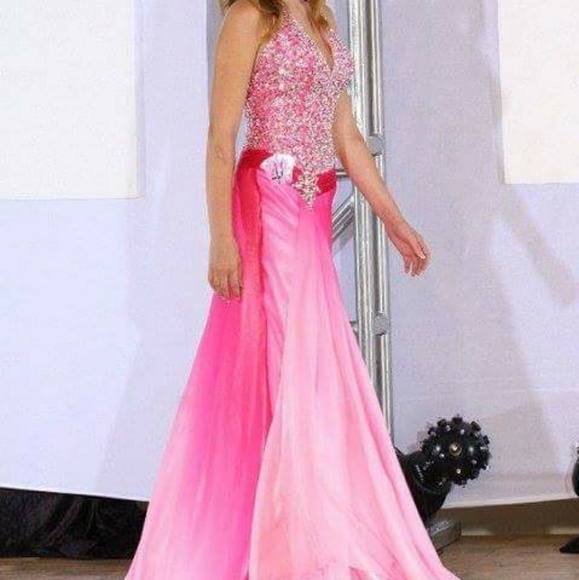 Prom Dress 🎉HP🎉 - Picture 1 of 1