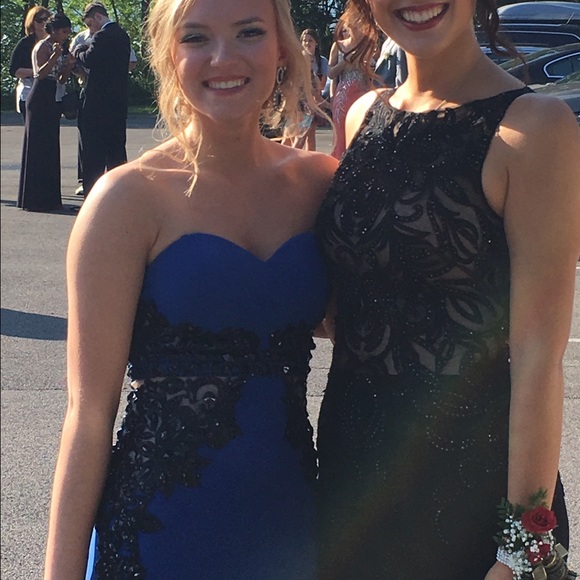 Dresses & Skirts - Prom dress