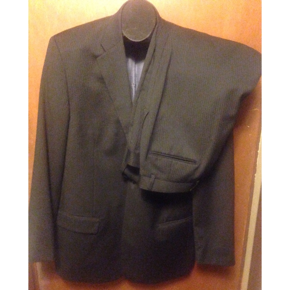 Men's Pierre Cardin Two Piece Suit
