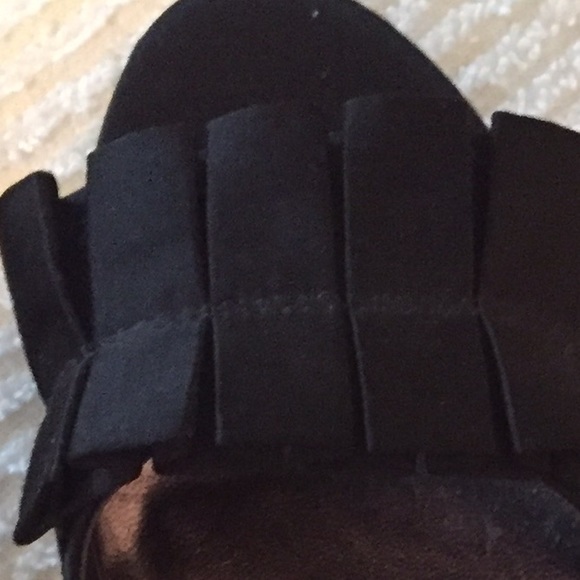 Black ruffle high heels - Picture 4 of 4