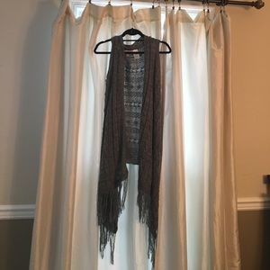 Grey sweater vest/shawl