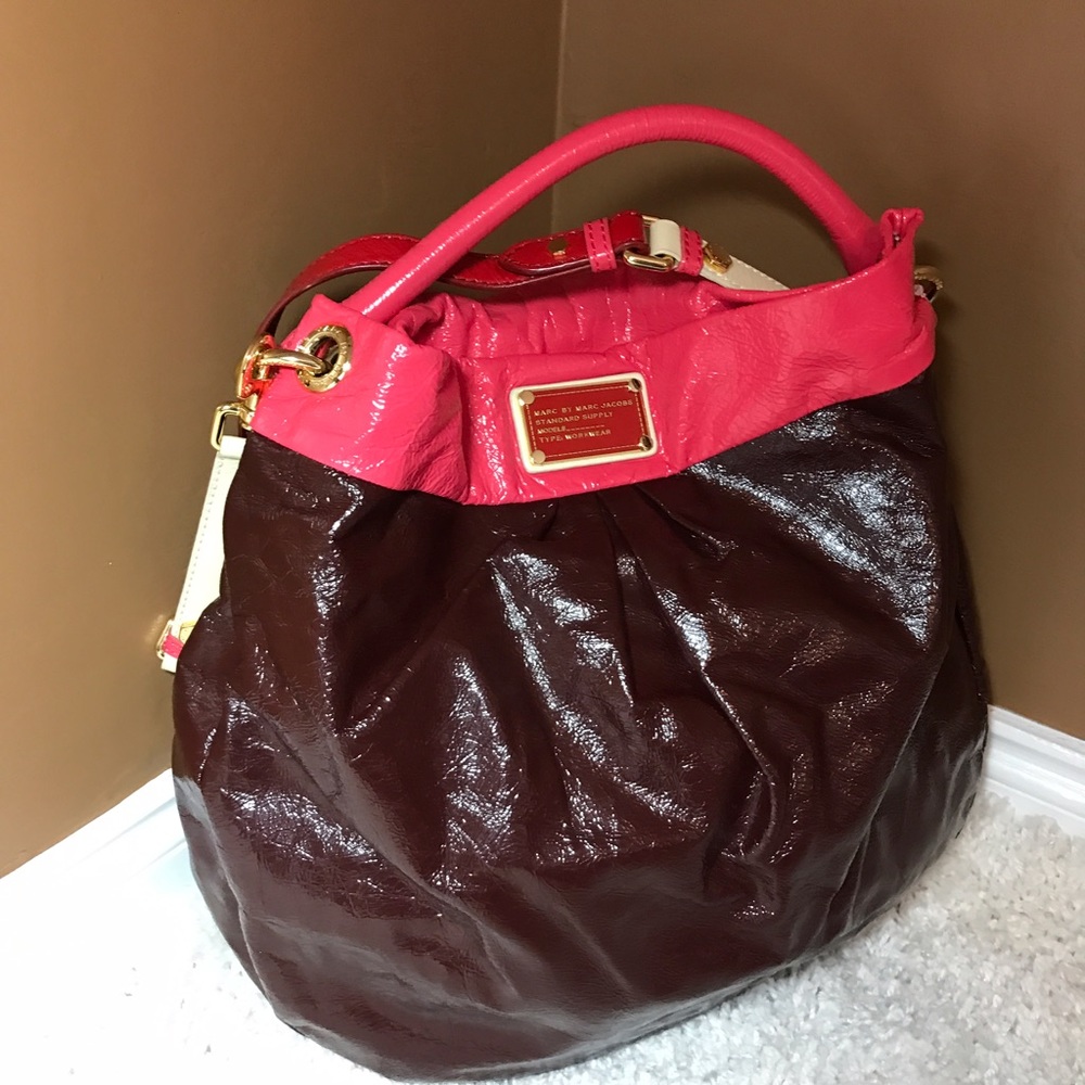 Marc By Marc Jacob Hobo Back And Matching Wallet - image 1