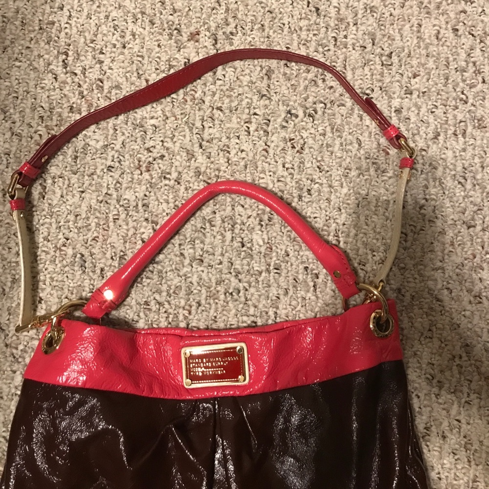 Marc By Marc Jacob Hobo Back And Matching Wallet - image 5