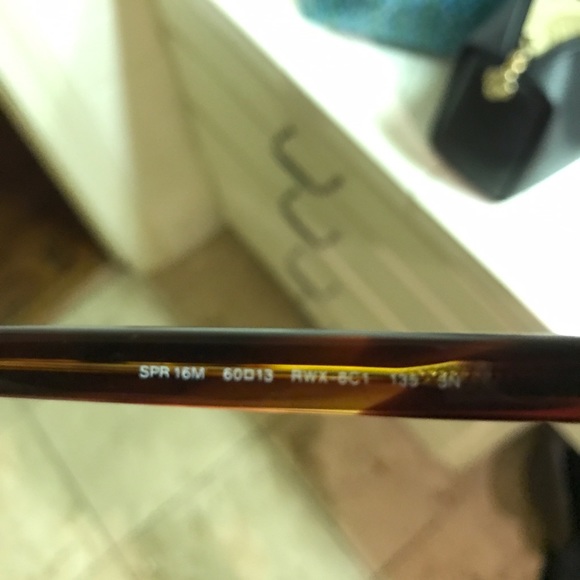 Prada sunglasses! - Picture 4 of 4