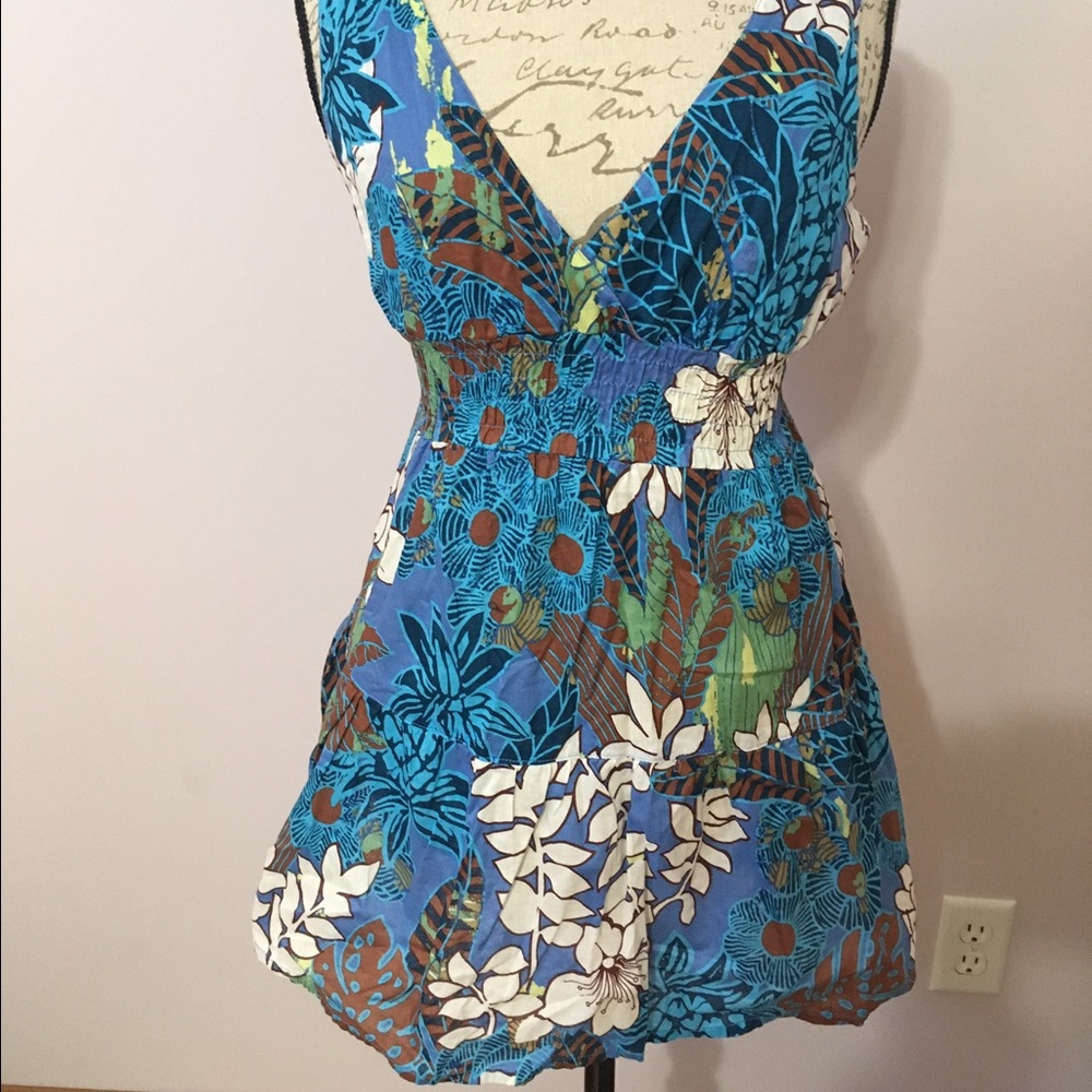 NWT Darling Flower Summer Top