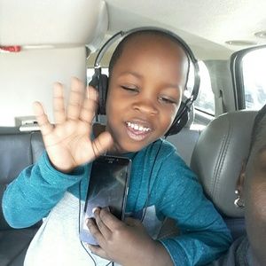 Meet your Posher, Yolanda