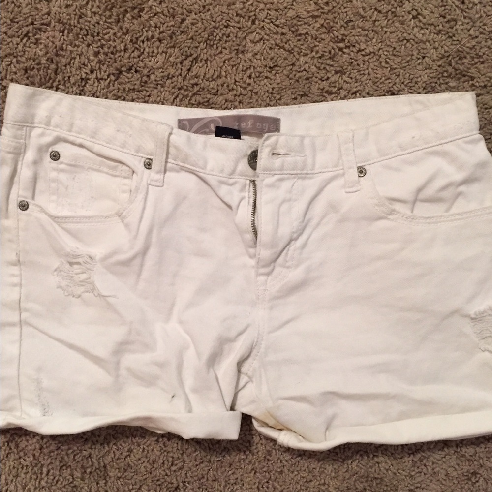 White denim shorts!