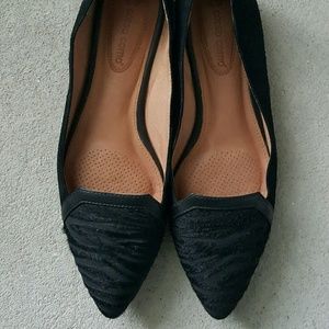 SZ 6.5: CORSO COMO SUEDE FUR LEATHER FLATS
