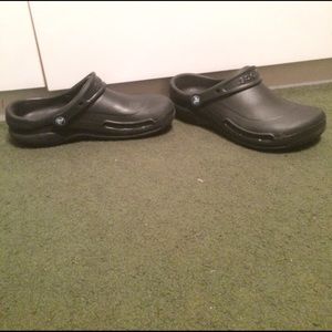 Black crocs