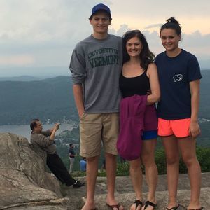 Meet your Posher, Kelley