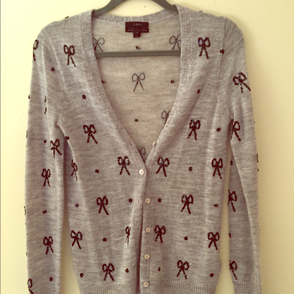 CUTE AS BOWS SWEATER