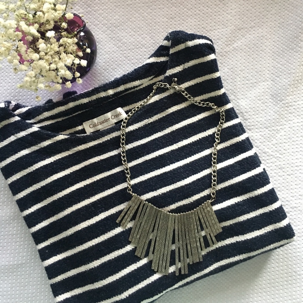 NWOT navy 3/4 sleeve sweater