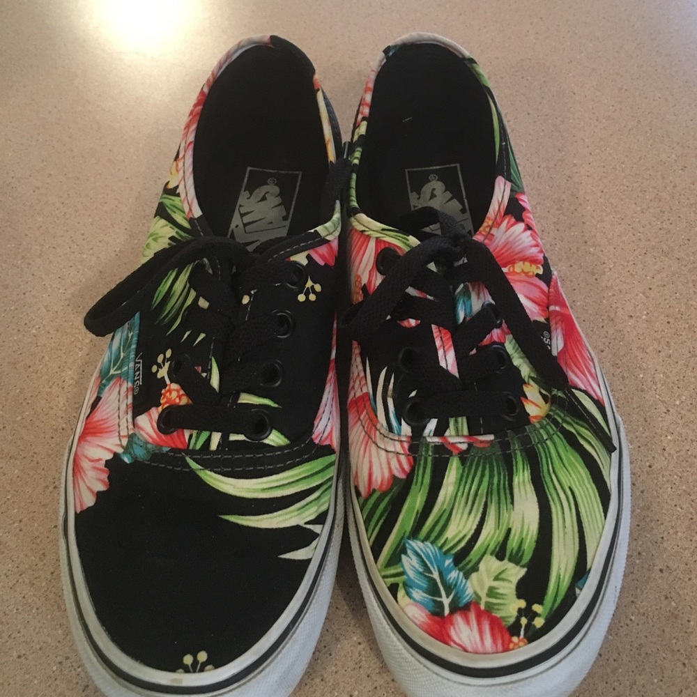 Vans Unisex women's size 7 Men's 5.5