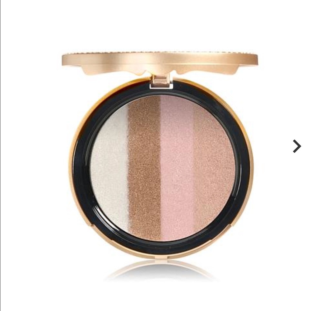 ❤️Too Faced Snow Bunny Compact❤