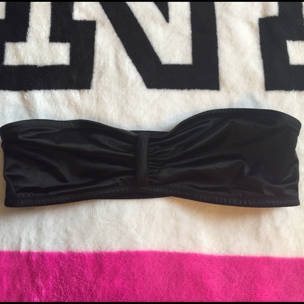 BNIB VICTORIAS SECRET BANDEAU BRA SMALL
