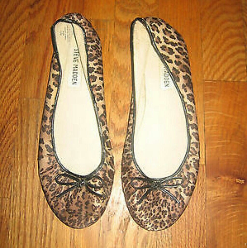 Steve Madden Bees Ballet Flats Animal Print Shoes