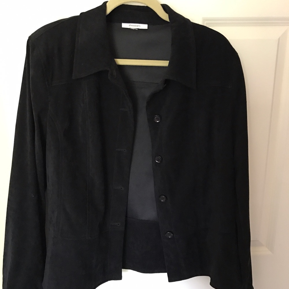 Lightweight black suede jacket! 💋