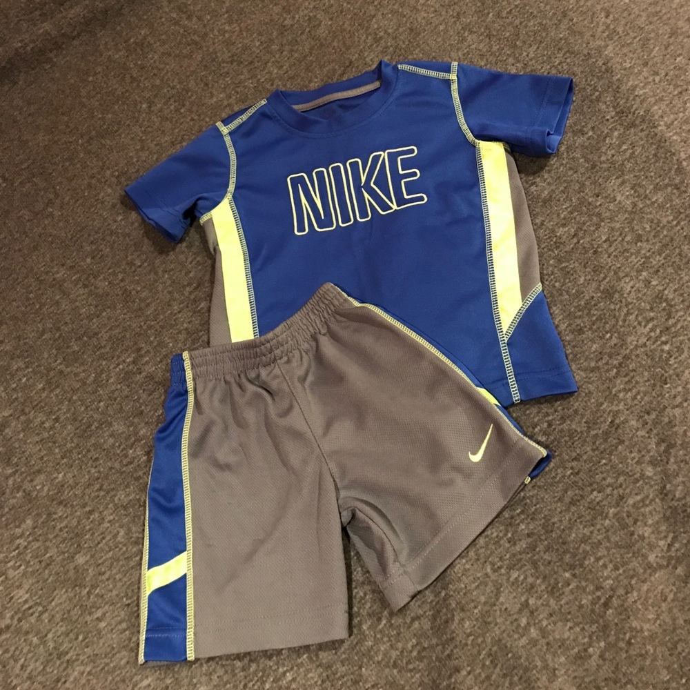 Boys Nike set