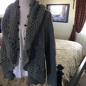 ⬇️$60 Romeo & Juliet Couture Gray Cardigan Sweater
