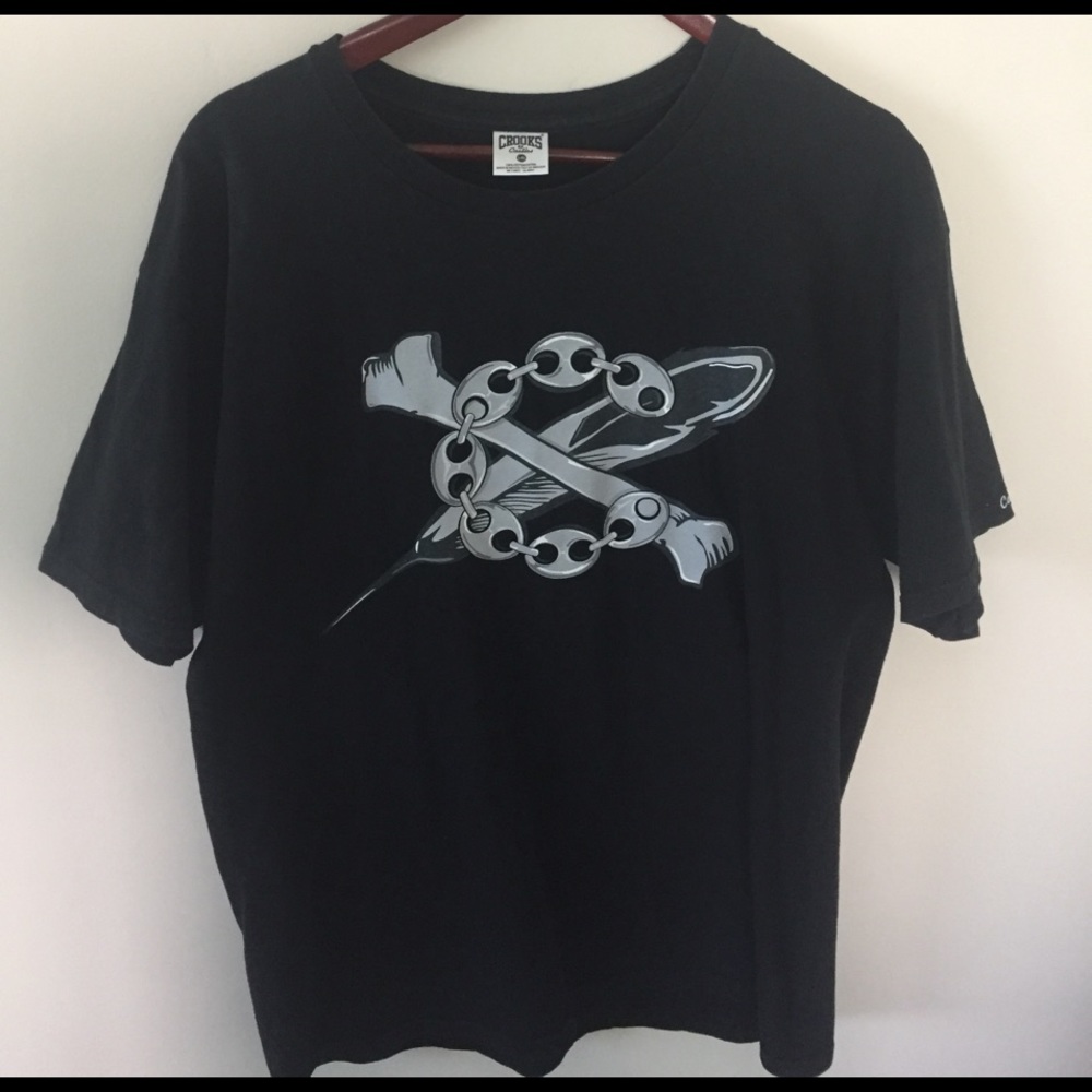 Crooks and castles shirt