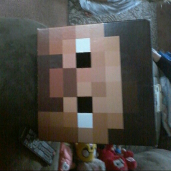 Bundle of minecraft stuff - Picture 2 of 2