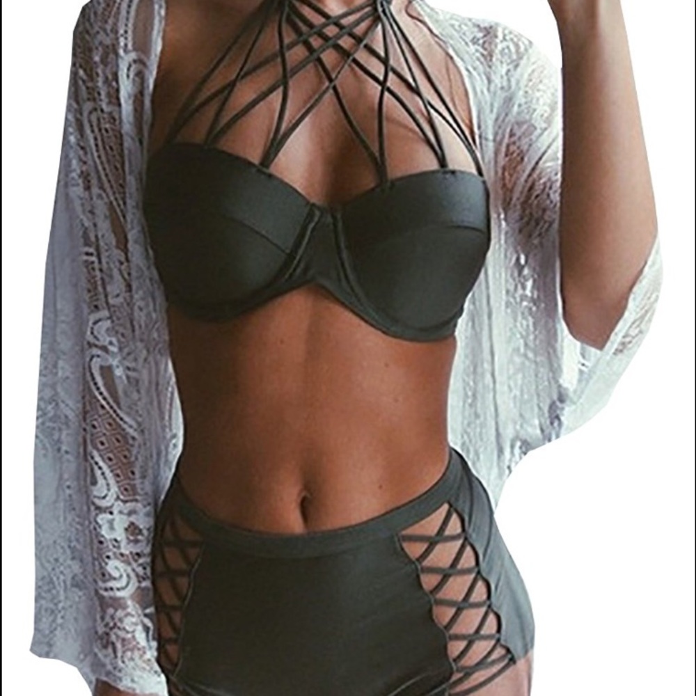 😘Hot Halter Crisscross Front Bikini👏🏼👏🏼