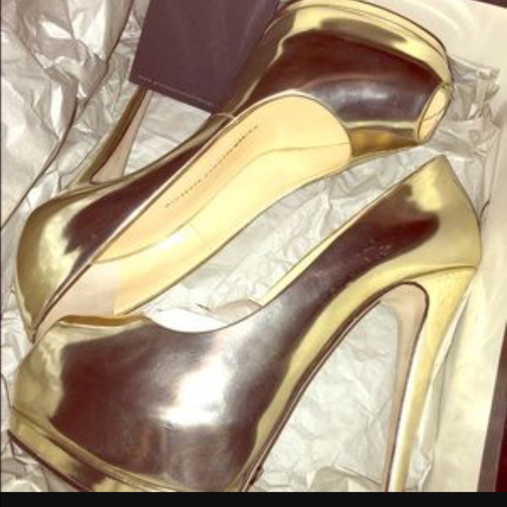 Giuseppe  zanotti gold metallic by viviglam 👠👠 - Picture 3 of 7