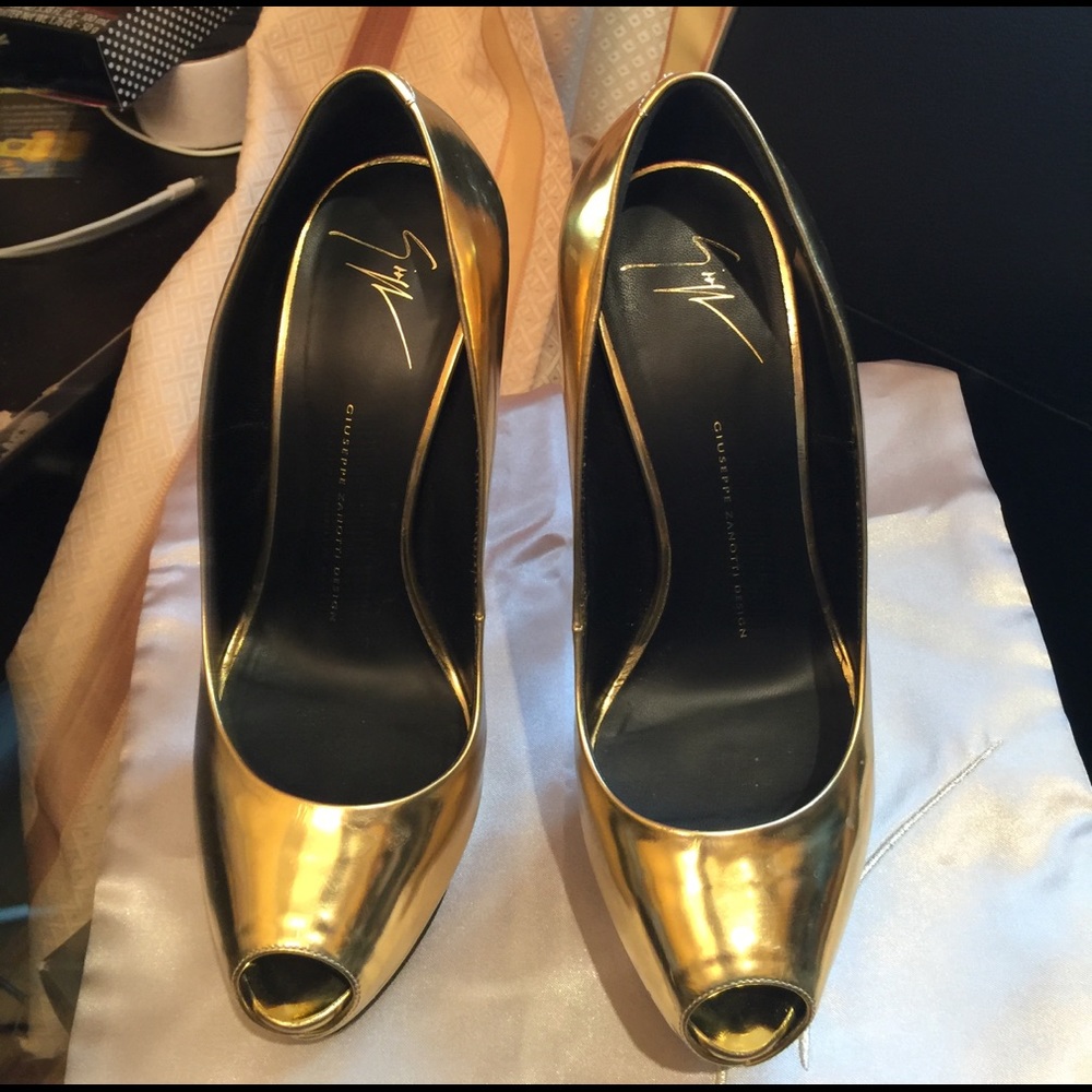 Giuseppe  zanotti gold metallic by viviglam 👠👠 - Picture 5 of 7
