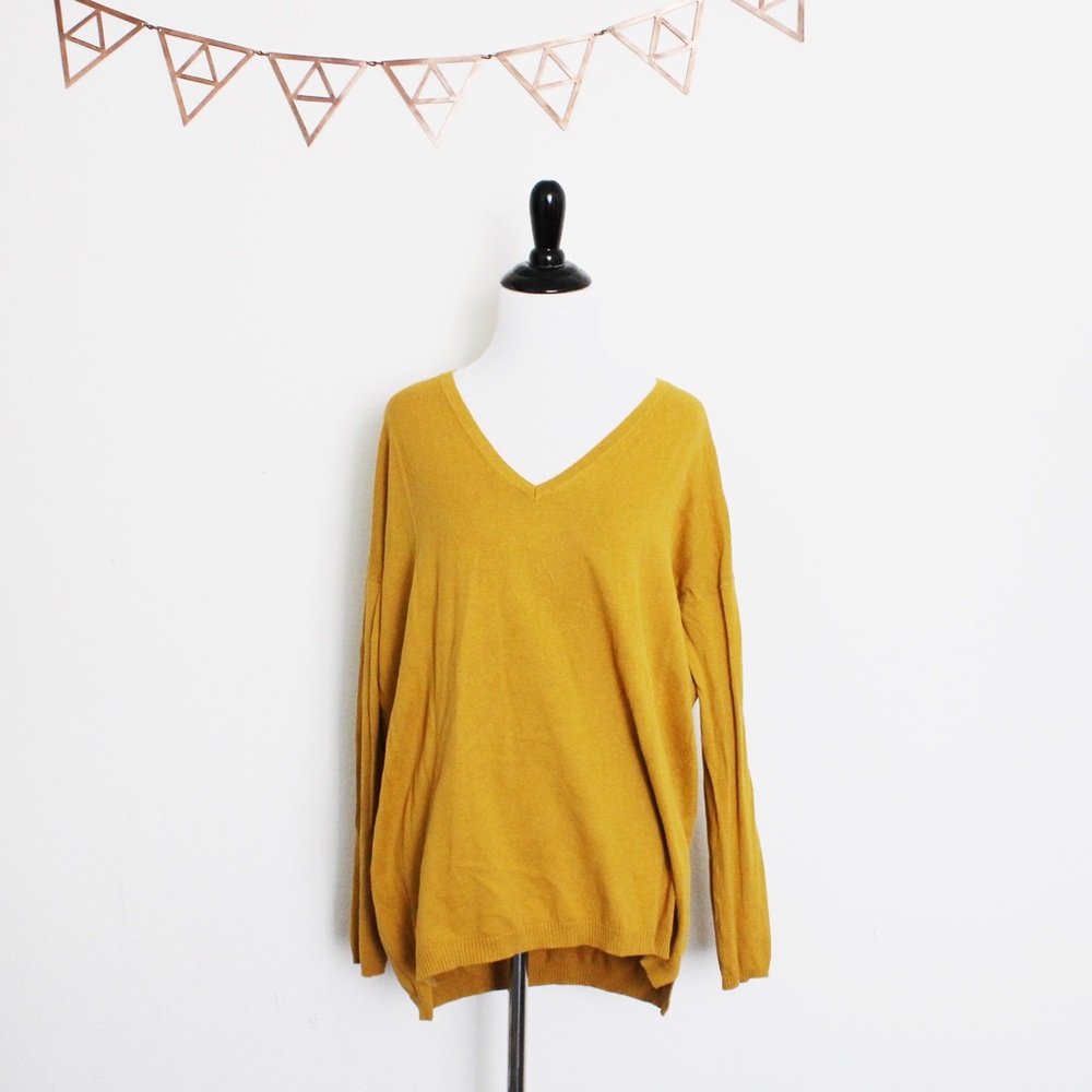 {Zara} | Mustard Yellow Long Sleeve V-Neck
