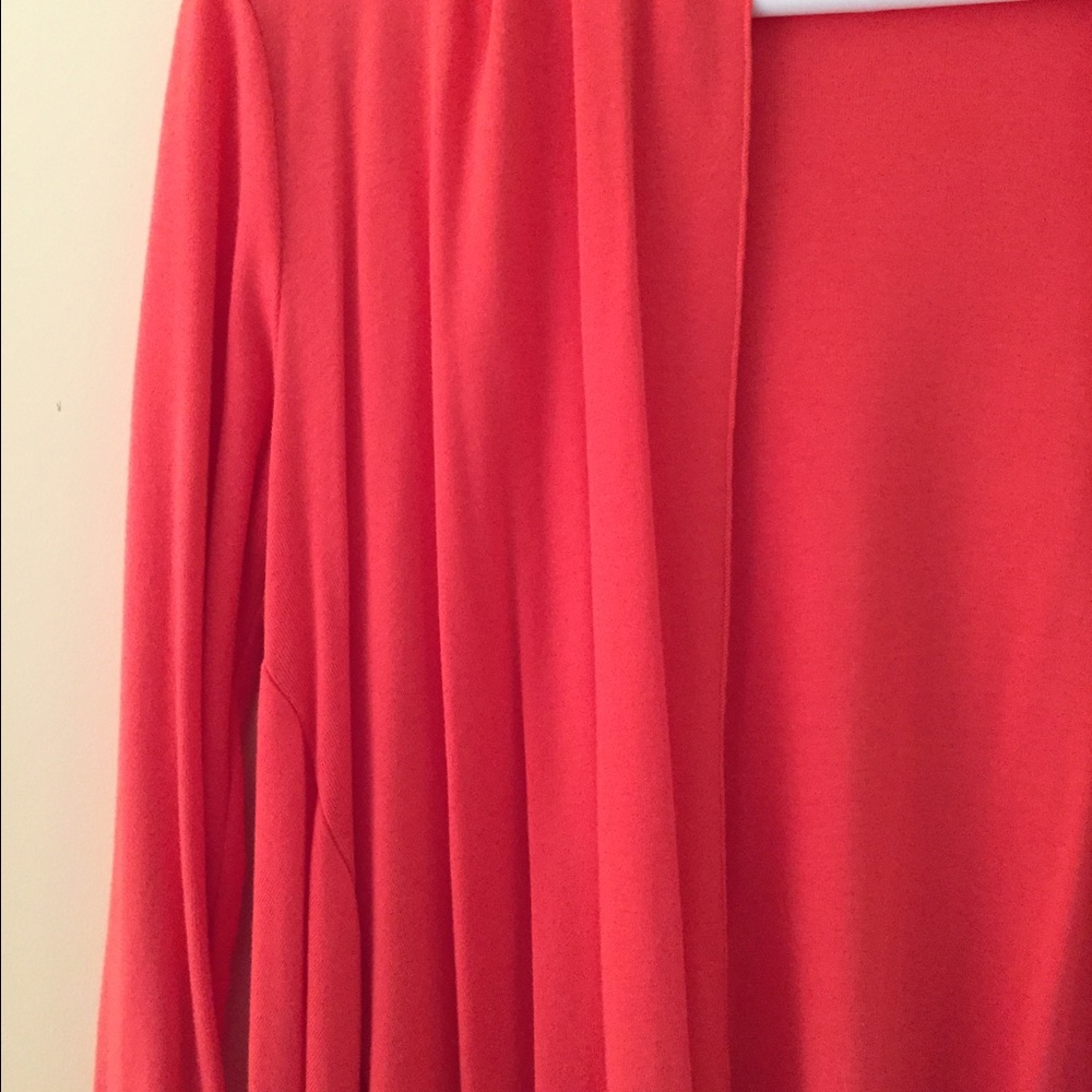 Red sweater - Picture 3 of 3