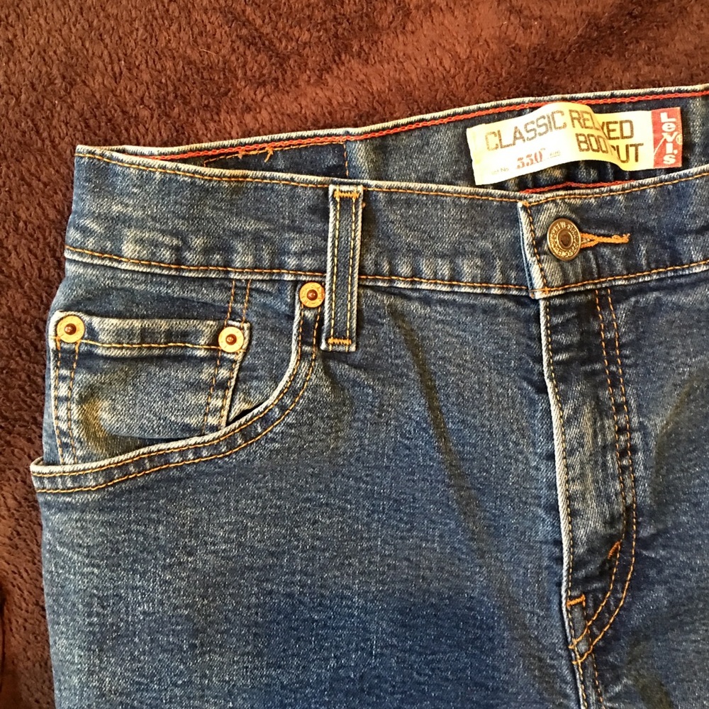 Levi's Classic Relaxed Bootcut Jeans size 8M