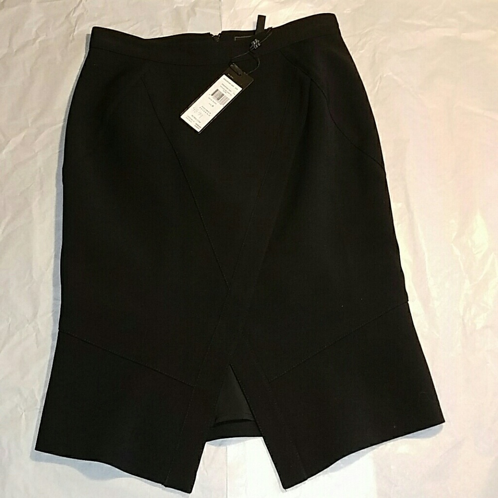 Bcbgmaxazria skirt