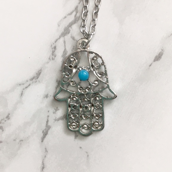 Last one! Silver Filigree Hamsa Pendant Necklace - Picture 5 of 5