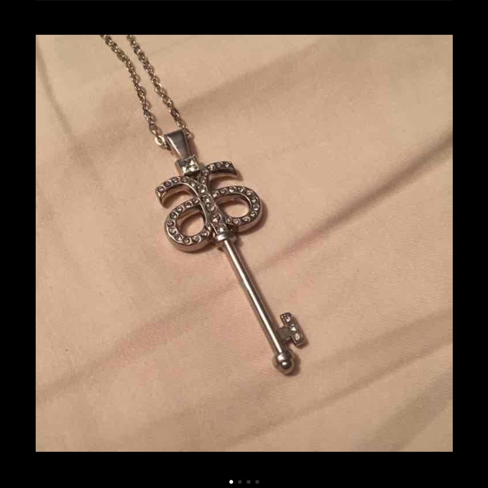 Arbonne necklace.