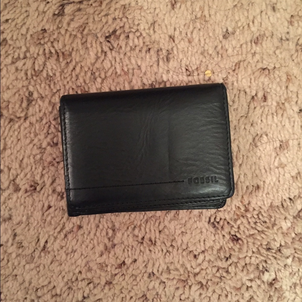 Bifold fossil wallet