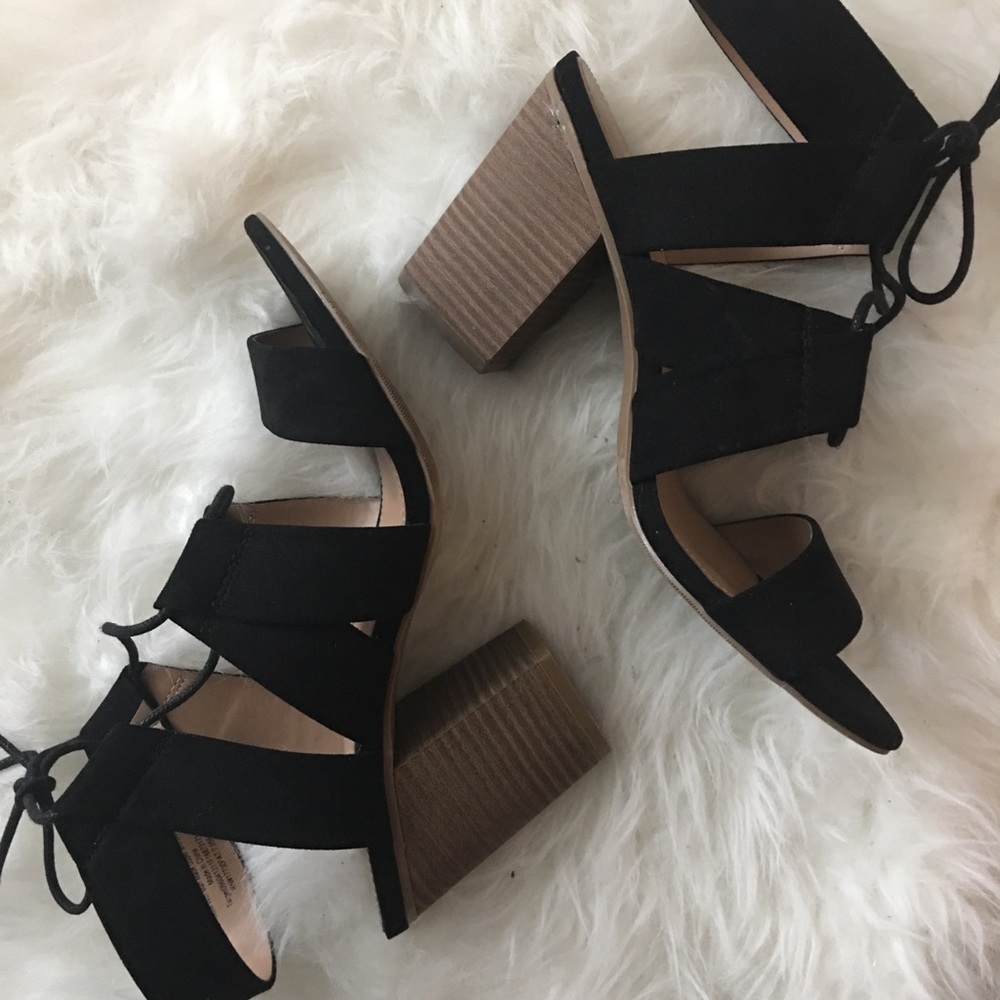 Target Merona Sandals!!