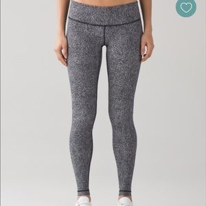 Lululemon wunder under pant black white size 4