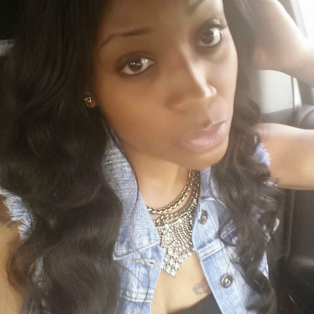 Meet your Posher, Nia