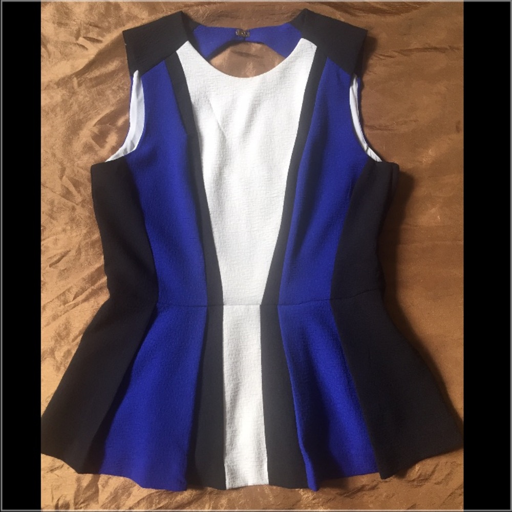 🔵⚫️⚪️Structured Peplum Top⚪️⚫️🔵