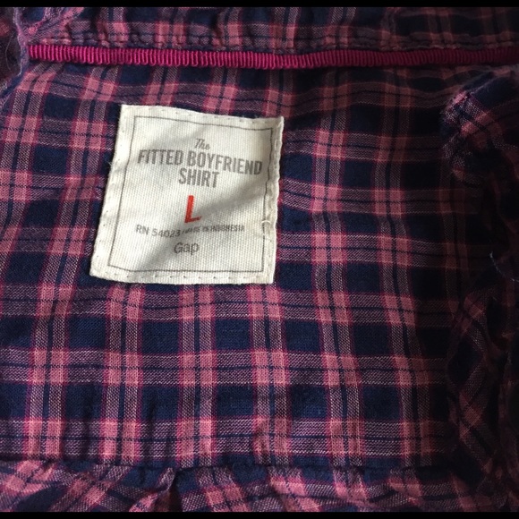 GAP Tops - fitted boyfriend ruffled button down size L GAP Tops - fitted boyfriend ruffled button down size L