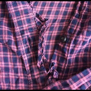 GAP Tops - fitted boyfriend ruffled button down size L GAP Tops - fitted boyfriend ruffled button down size L